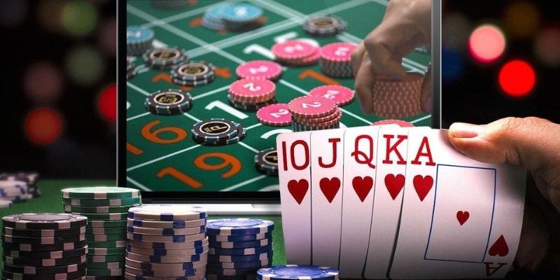 Game đánh bài đổi thưởng trực tuyến là gì