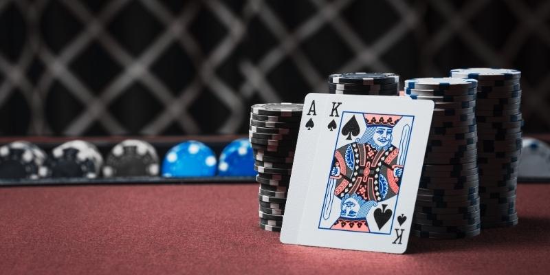 Đôi nét về bài Xì tố online